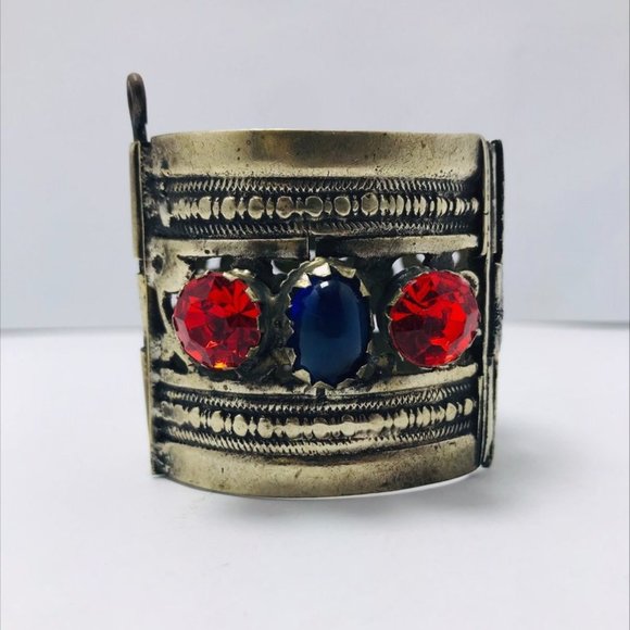 Single Red and Blue Glass Stone Cuff Bracelet, Nomadic Bracelet, Vintage Cuff - Picture 1 of 10